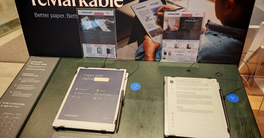 Are E-Ink Tablets Ideal for Business Note-Taking? Pros and Cons